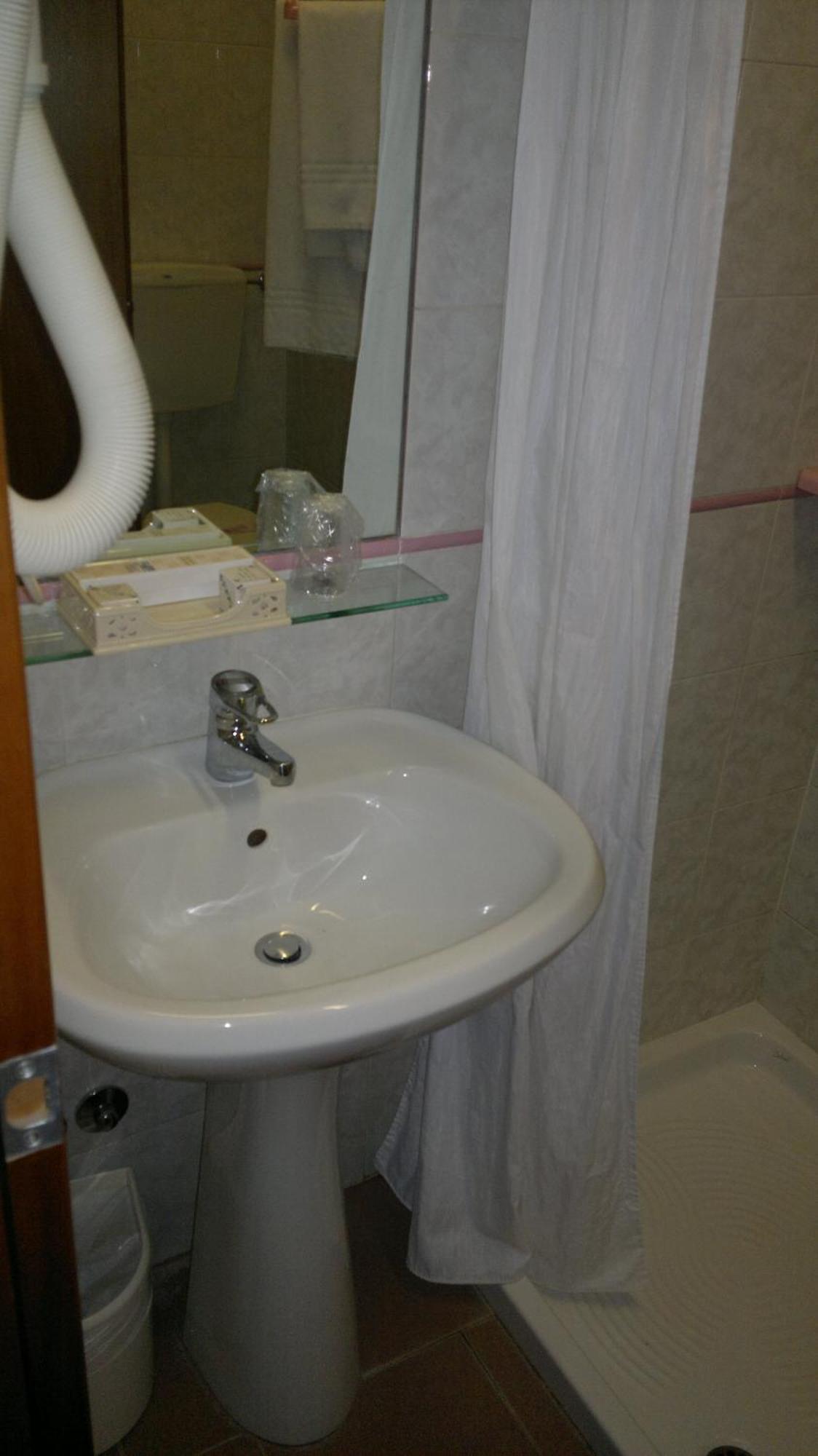 Hotel Centrale Argenta Luaran gambar